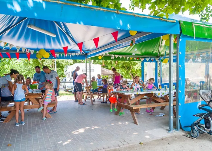 Camping Spiaggia D'oro 캠프장 라찌제