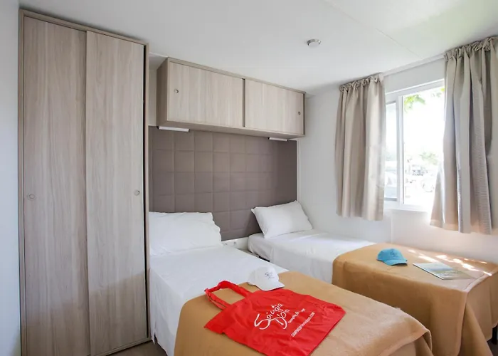 Camping Spiaggia D'oro * 라찌제