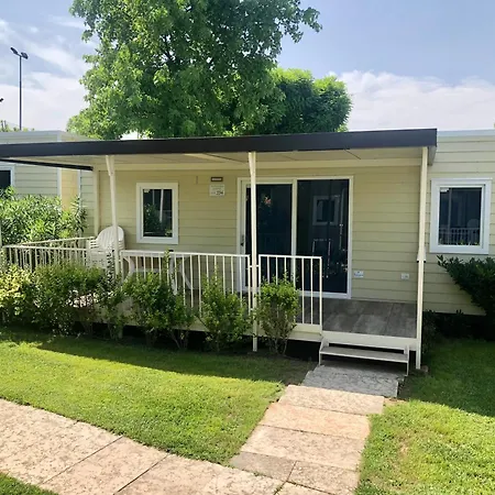 Camping Spiaggia D'oro Kamp alanı *