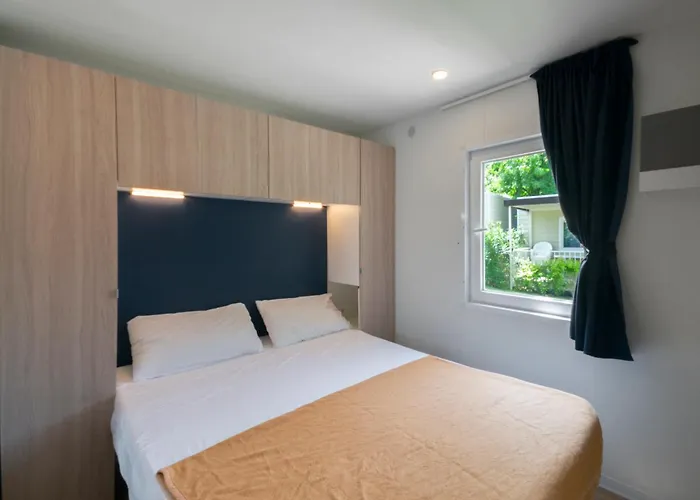 Camping Spiaggia D'oro * Lazise